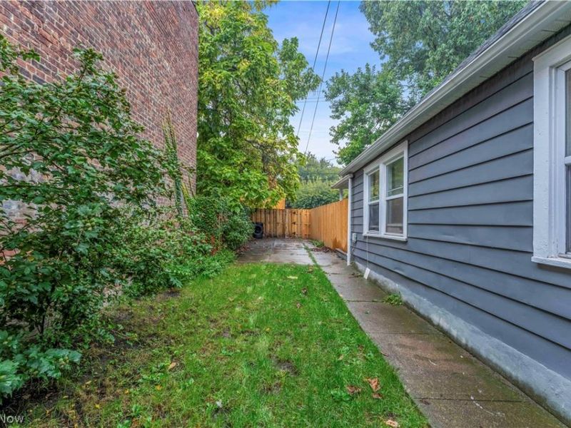 5007 Clark Avenue, Cleveland, OH 44102 Photo 32