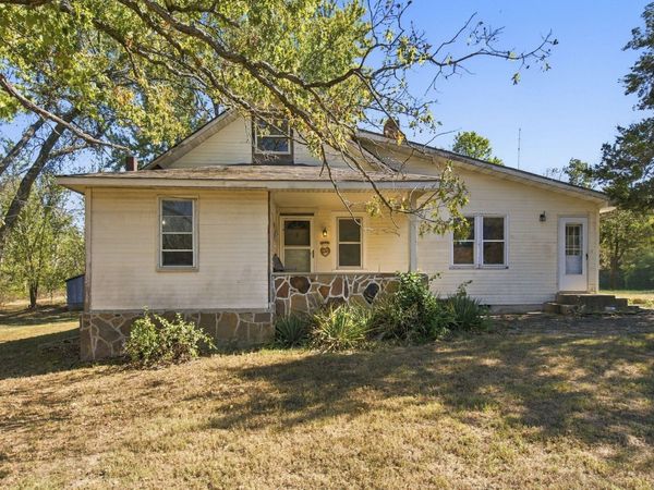 20619 Lawrence 2048 , Everton, MO 65646