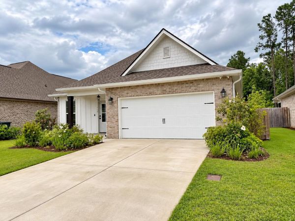 115 E Apollo Avenue, Freeport, FL 32439
