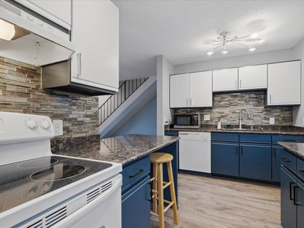 7850 Harwood AVENUE, Unit 6, Wauwatosa, WI 53213