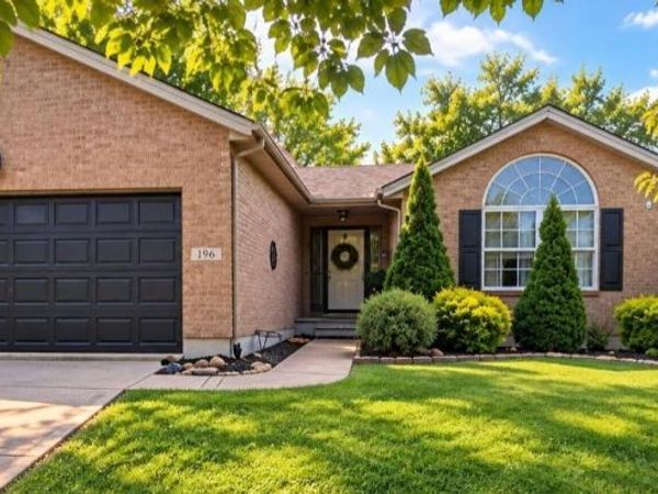196 Rollingwood Drive, Hamilton Twp, OH 45039