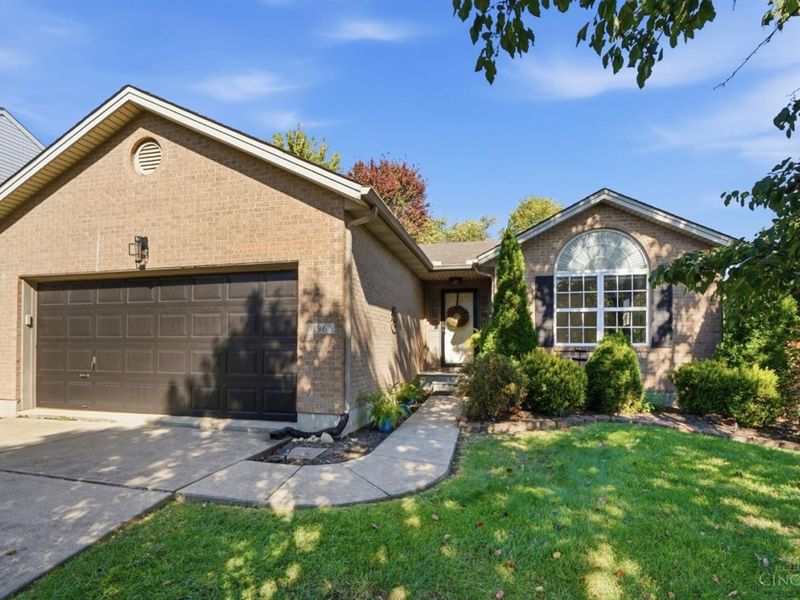 196 Rollingwood Drive, Hamilton Township, OH 45039 Photo 1
