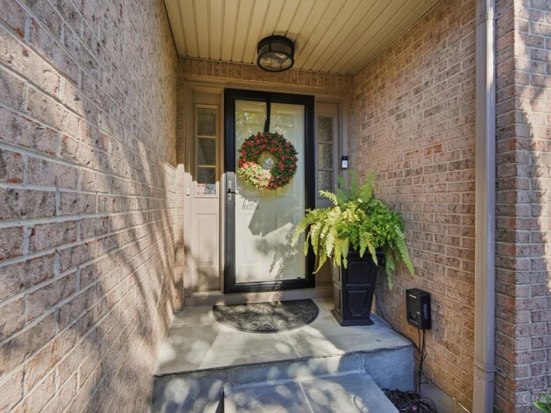 196 Rollingwood Drive, Hamilton Township, OH 45039 Photo 3