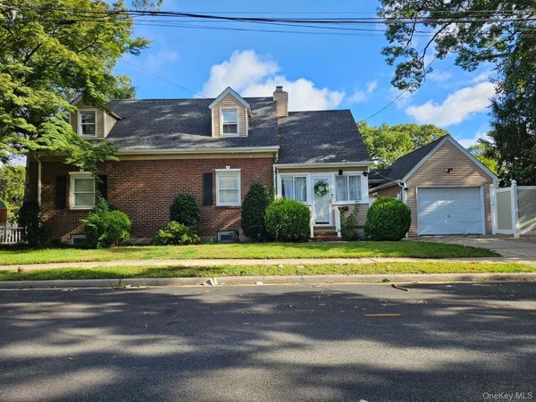 503 Linden Street , West Hempstead, NY 11552