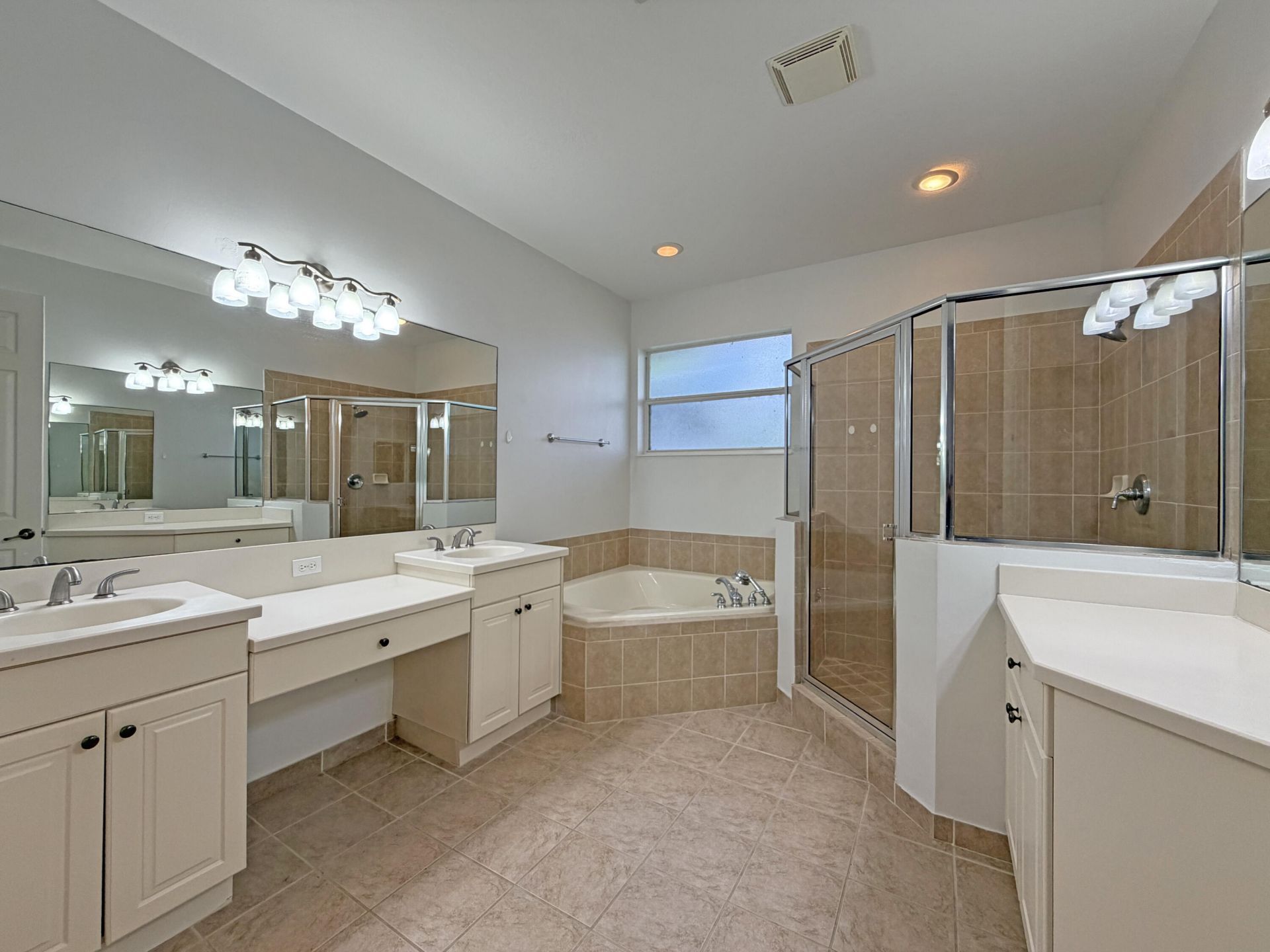 2125 SW Cape Cod Drive, Port Saint Lucie, FL 34953 Photo