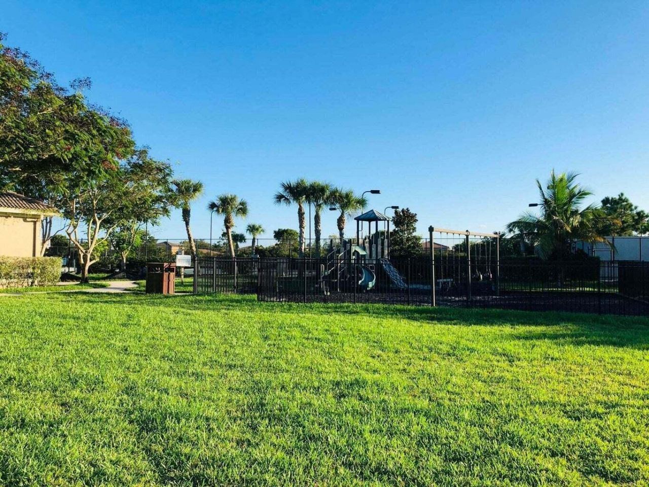 2125 SW Cape Cod Drive, Port Saint Lucie, FL 34953 Photo