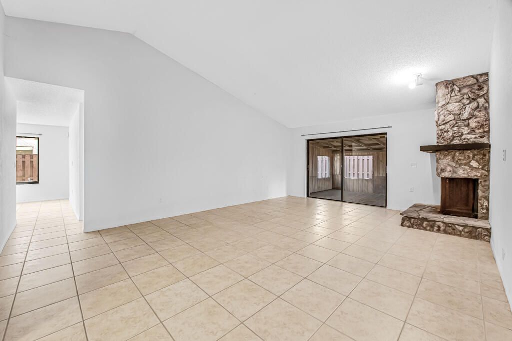 7828 Roble Lane, Lake Worth, FL 33467 Photo