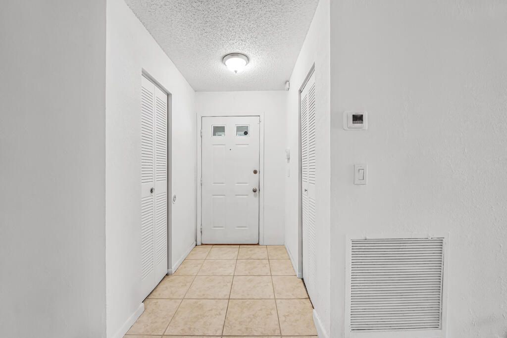 7828 Roble Lane, Lake Worth, FL 33467 Photo