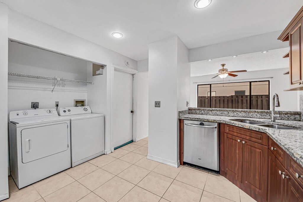 7828 Roble Lane, Lake Worth, FL 33467 Photo