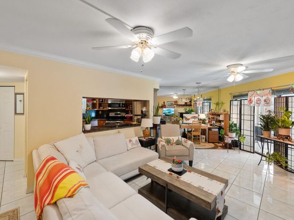 6555 W BROWARD Boulevard, Unit 403, Plantation, FL 33317