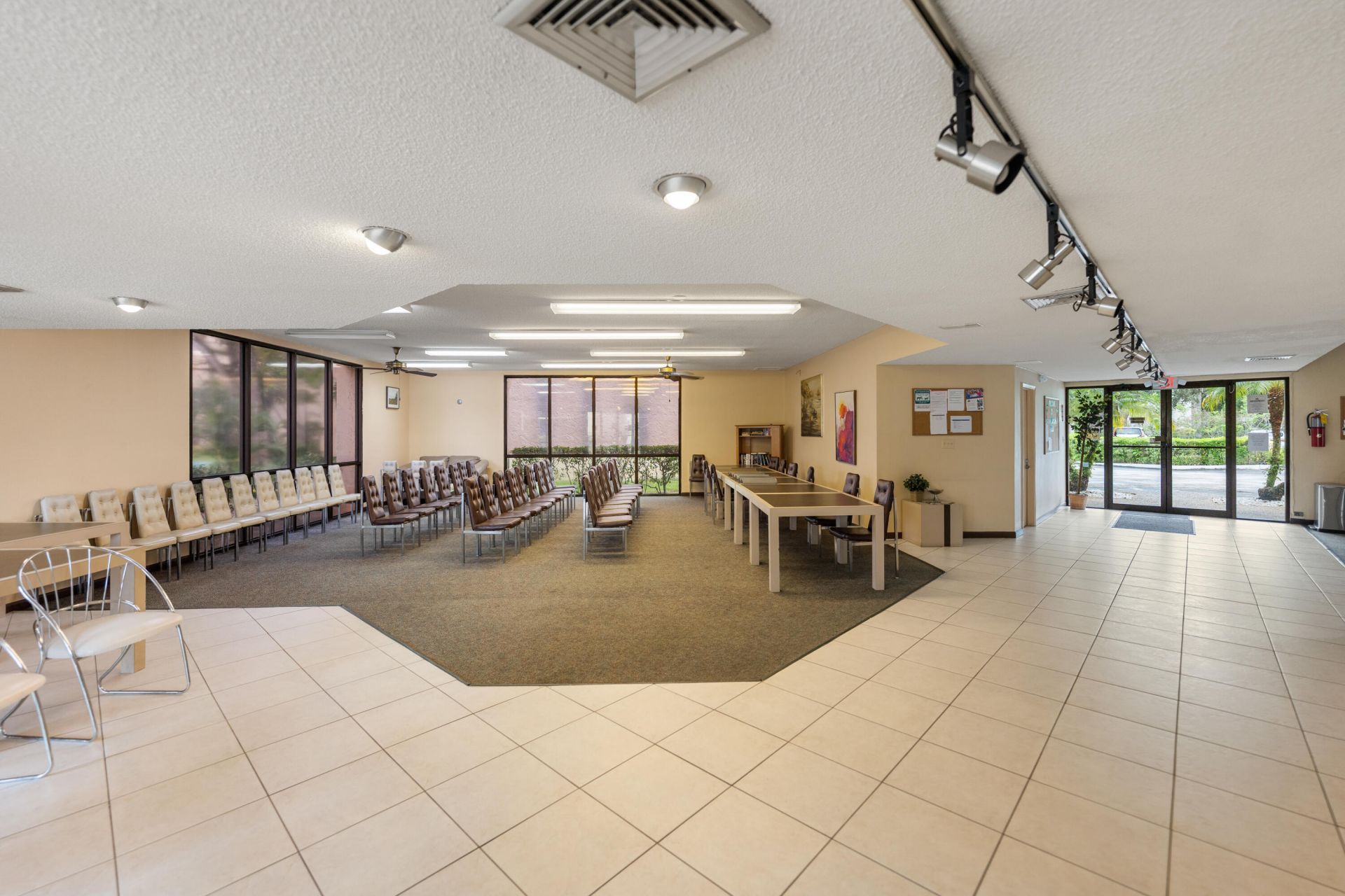 6555 W Broward Boulevard, Unit 403, Plantation, FL 33317 Photo