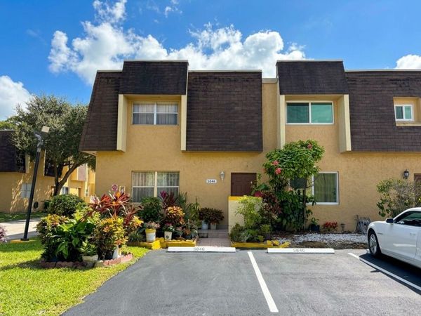 5846 BLUEBERRY Court, Unit 69, Lauderhill, FL 33313