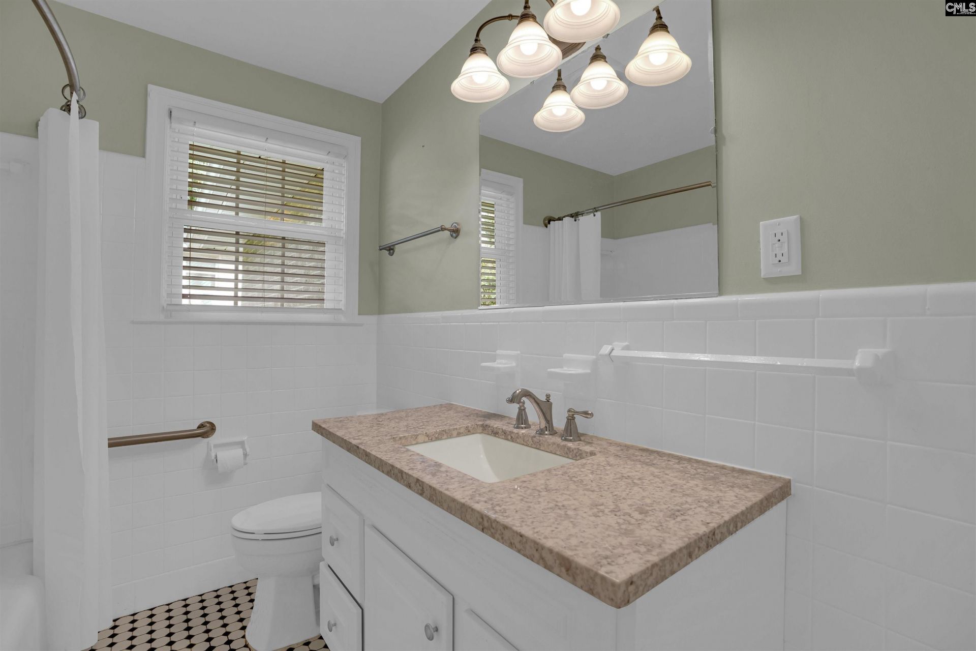 904 Seminole Drive Photo 17