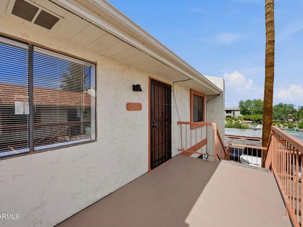 16805 E EL LAGO Boulevard, Unit 201, Fountain Hills, AZ 85268