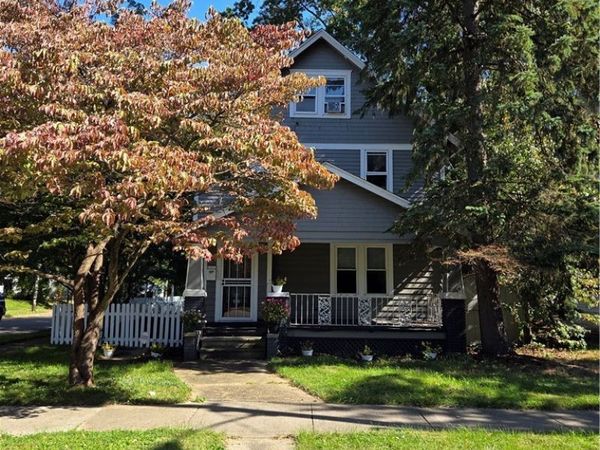 995 N Howard Street , Akron, OH 44310