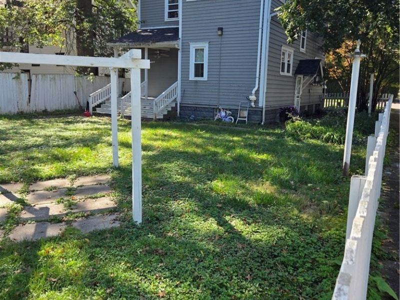 995 N Howard Street, Akron, OH 44310 Photo 3