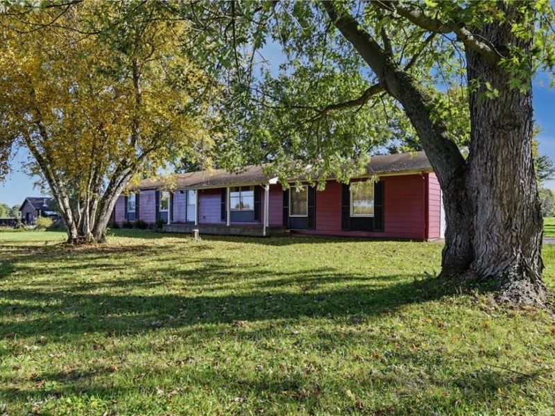 6561 S Duck Creek Road S, Berlin Center, OH 44401 Photo 2