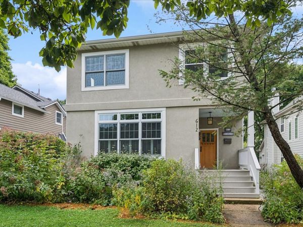 612 Vernon Avenue , Glencoe, IL 60022