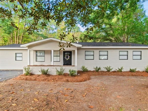 1515 Orchard Drive W, Mobile, AL 36618