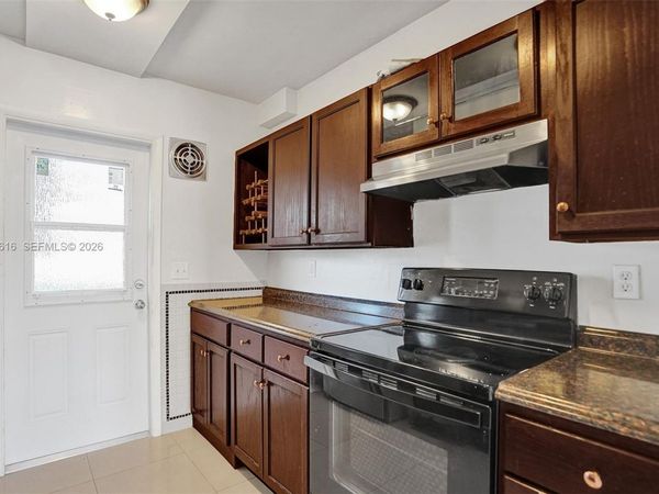 5420 NW 11th St, Unit 108, Plantation, FL 33313