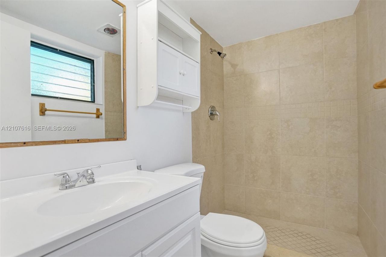 5420 NW 11th St, Unit 108, Plantation, FL 33313 Photo