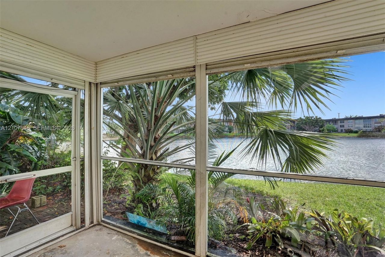 5420 NW 11th St, Unit 108, Plantation, FL 33313 Photo