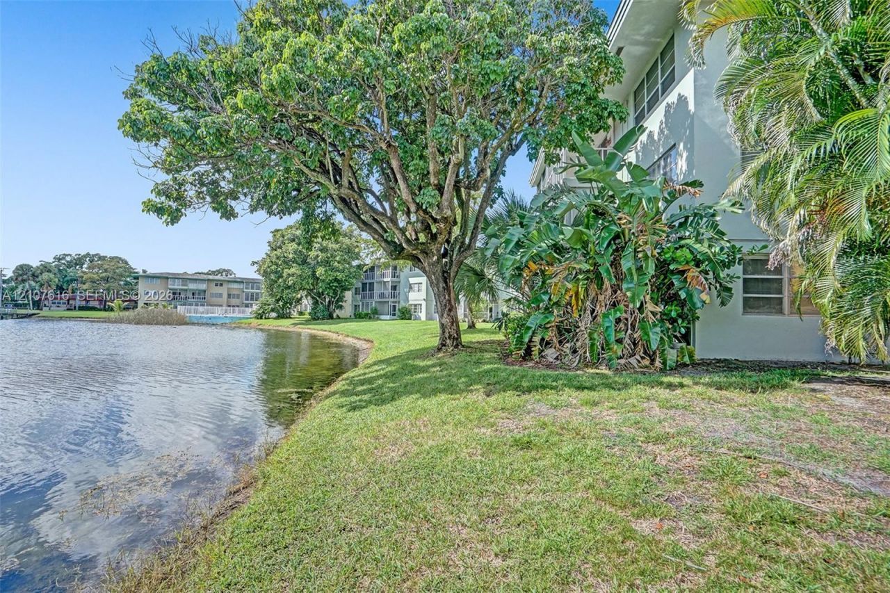 5420 NW 11th St, Unit 108, Plantation, FL 33313 Photo