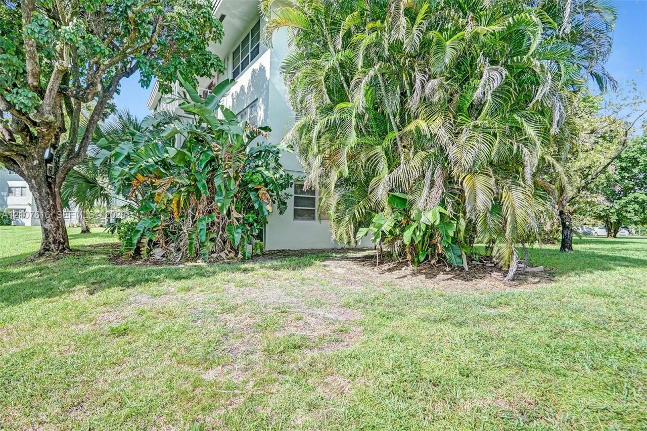 5420 NW 11th St, Unit 108, Plantation, FL 33313 Photo