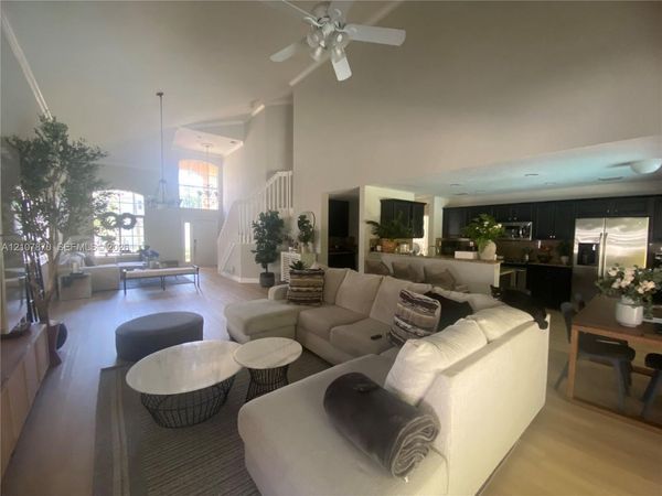 5344 NW 111th Ct , Doral, FL 33178