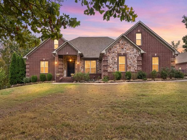 9 Sky Drive, Greenbrier, AR 72058
