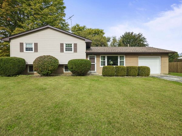1406 C Street , La Porte, IN 46350