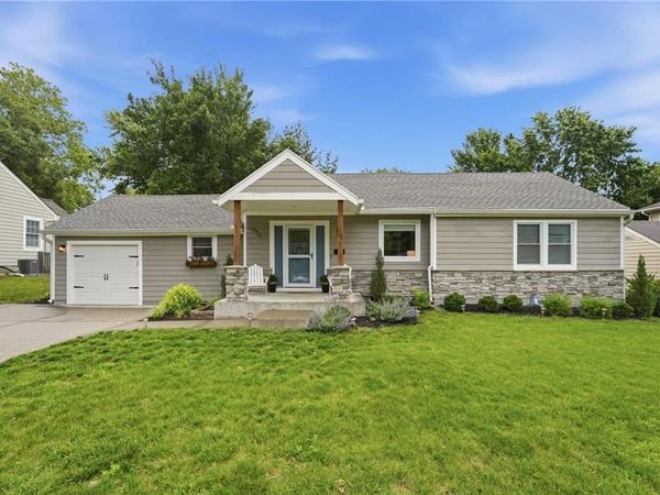 5927 Mission Road, Fairway, KS 66205