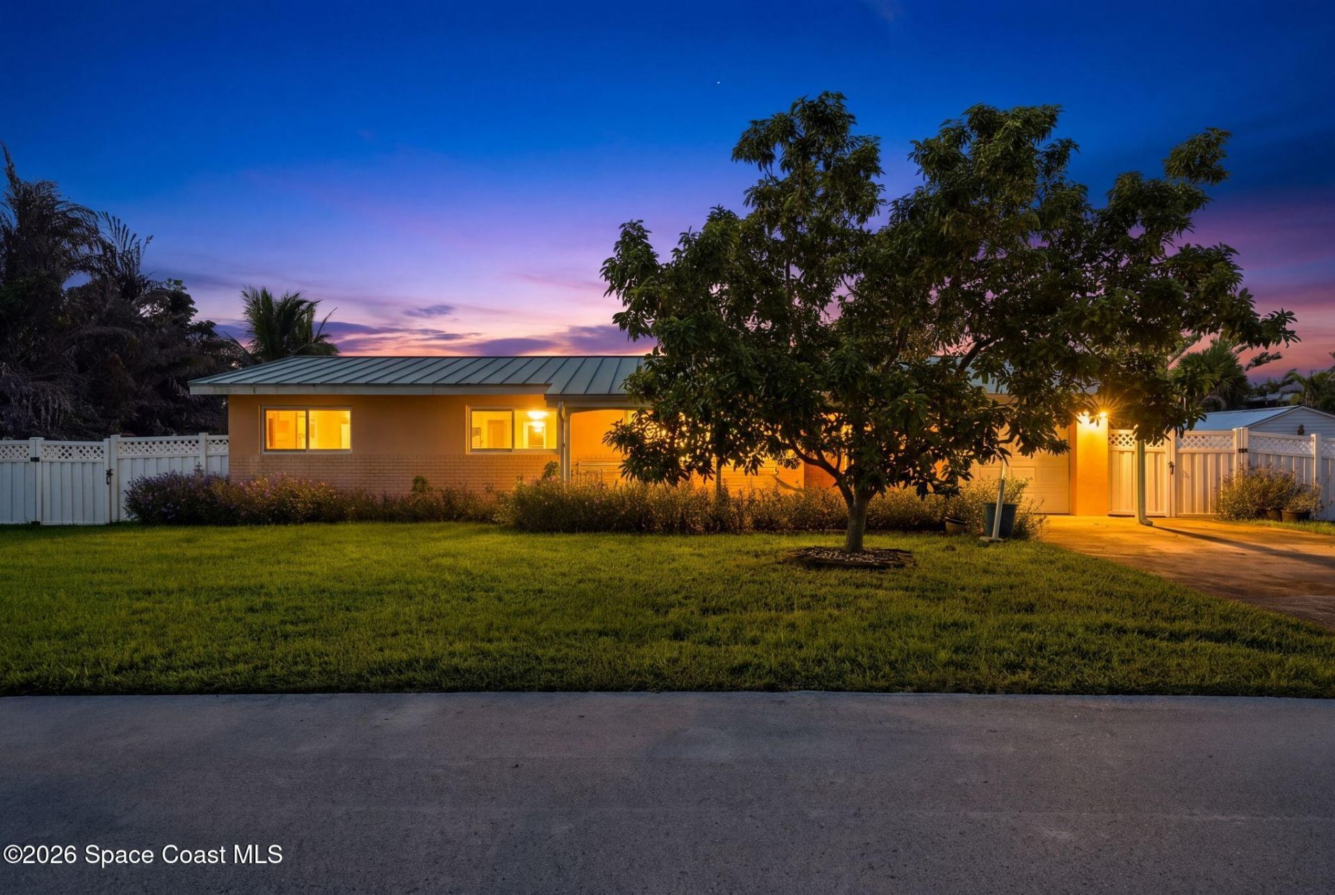 6 Venetian Way , Unit B, Indian Harbor Beach, FL 32937 Photo