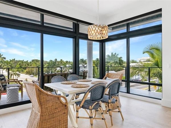 850 Central AVE , Unit 305, NAPLES, FL 34102