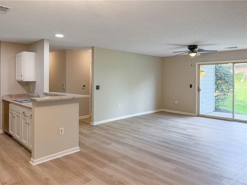 6680 Wareham Court, Unit 4, Centerville, OH 45459 Photo 4