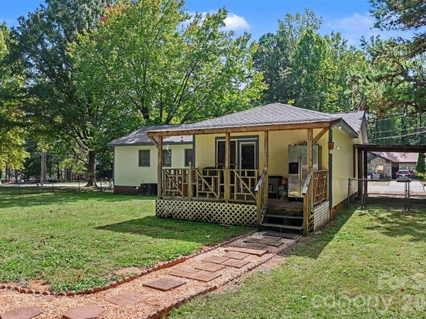3917 Lake Road , Charlotte, NC 28269