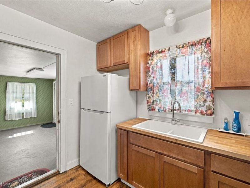 12042 Greenwich Road, Homerville, OH 44235 Photo 6
