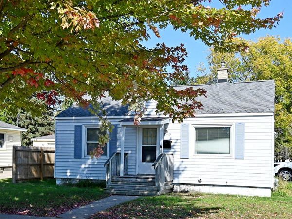 1549 Pennoyer Avenue, Grand Haven, MI 49417