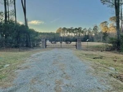 1556 N U.S. Highway 52, Moncks Corner, SC 29461