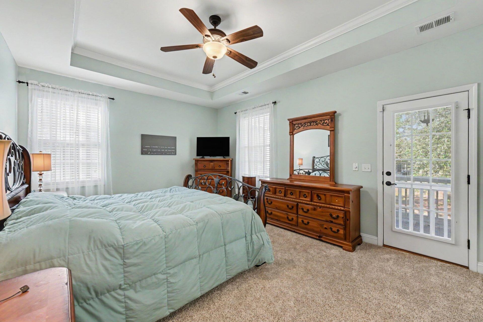305 Hundred Oaks Parkway Photo 14