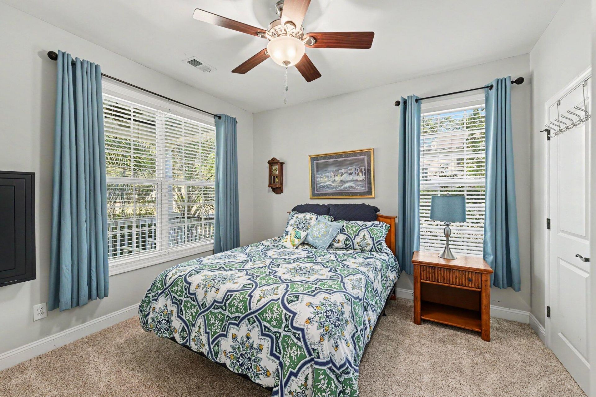 305 Hundred Oaks Parkway Photo 18