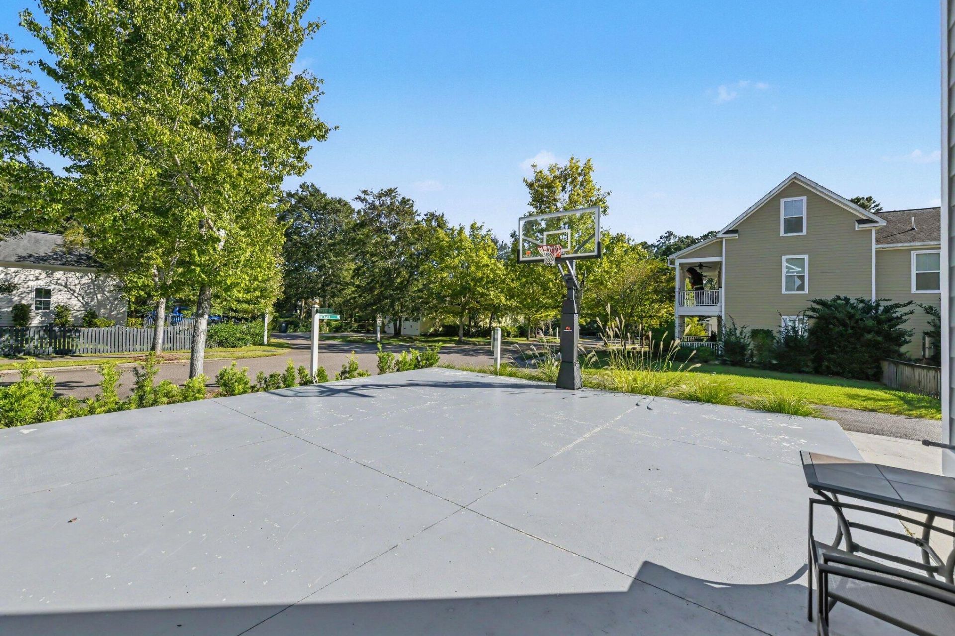 305 Hundred Oaks Parkway Photo 36