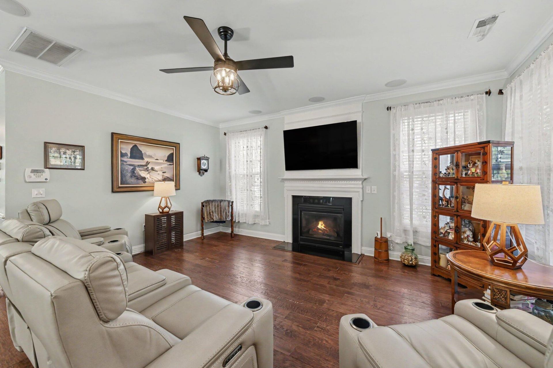 305 Hundred Oaks Parkway Photo 5