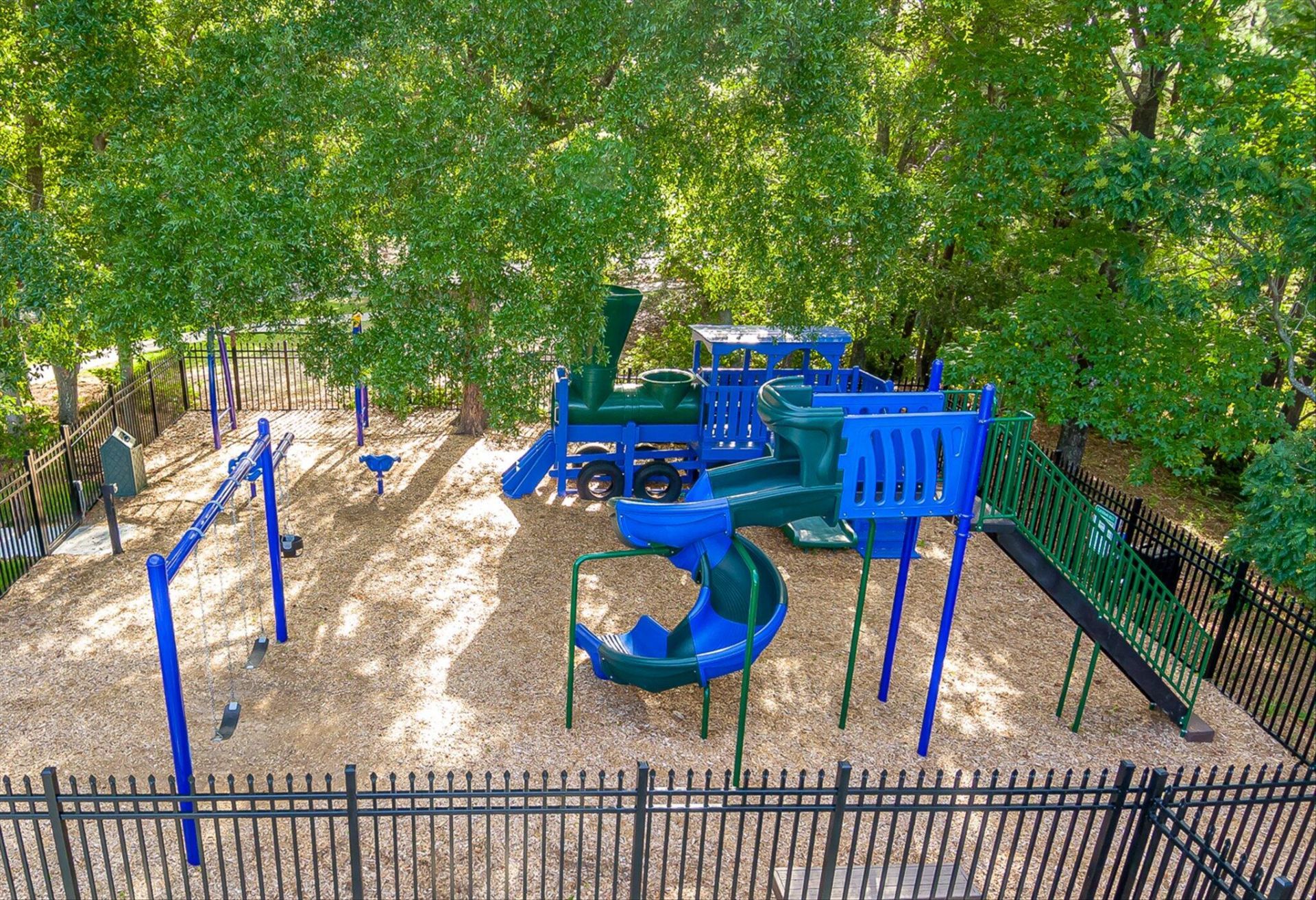 3305 Heathland Way Photo 27