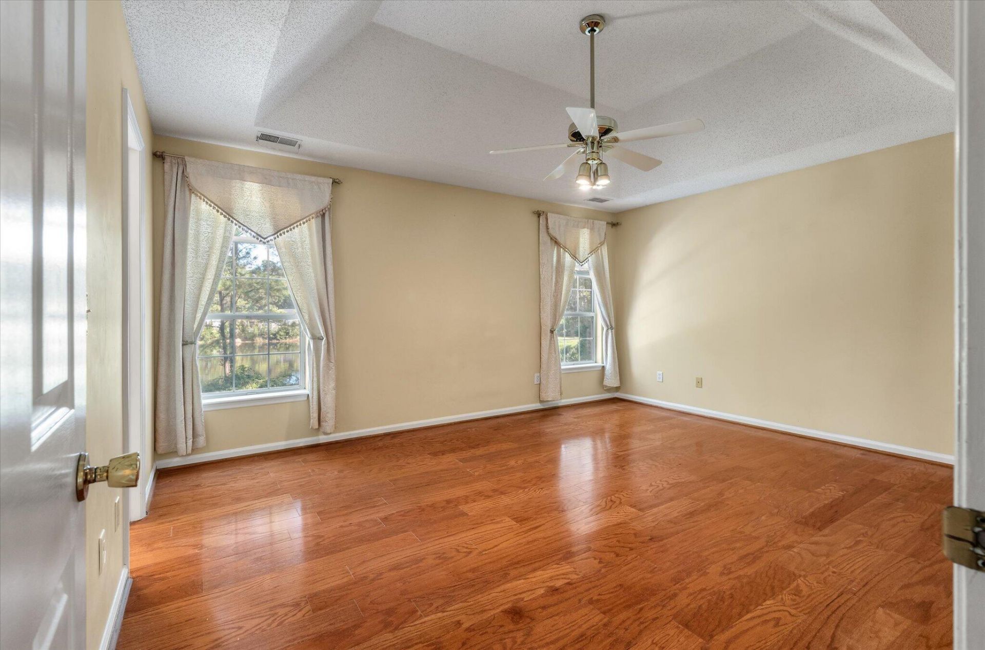 3305 Heathland Way Photo 8