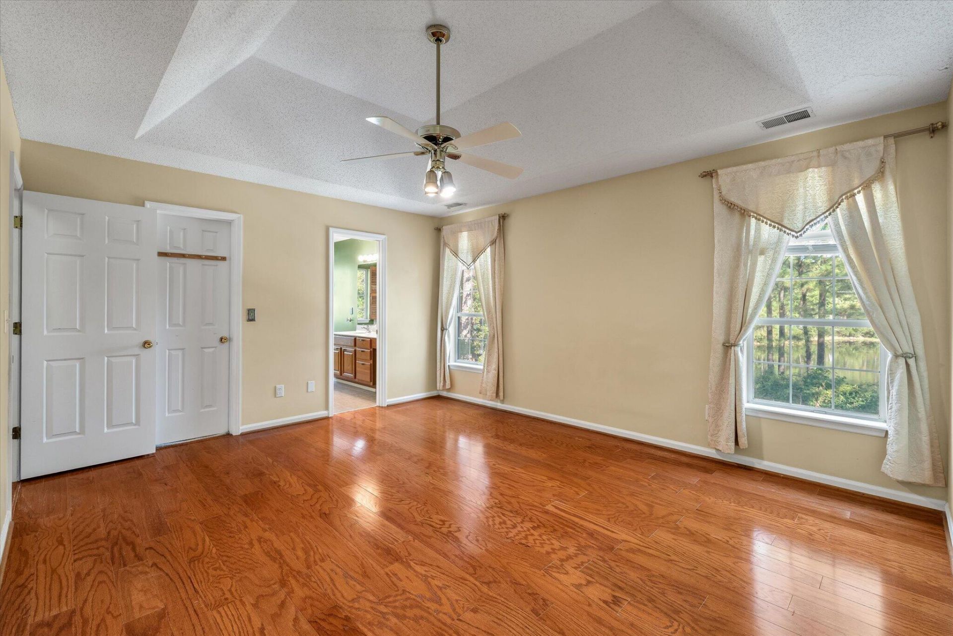 3305 Heathland Way Photo 9