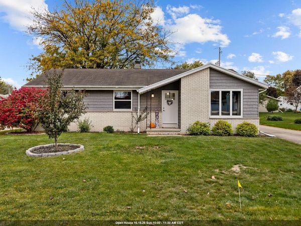 1065 GREEN ACRES LANE, Neenah, WI 54956