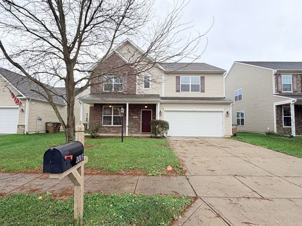2013 Creekstone Drive, Columbus, IN 47201