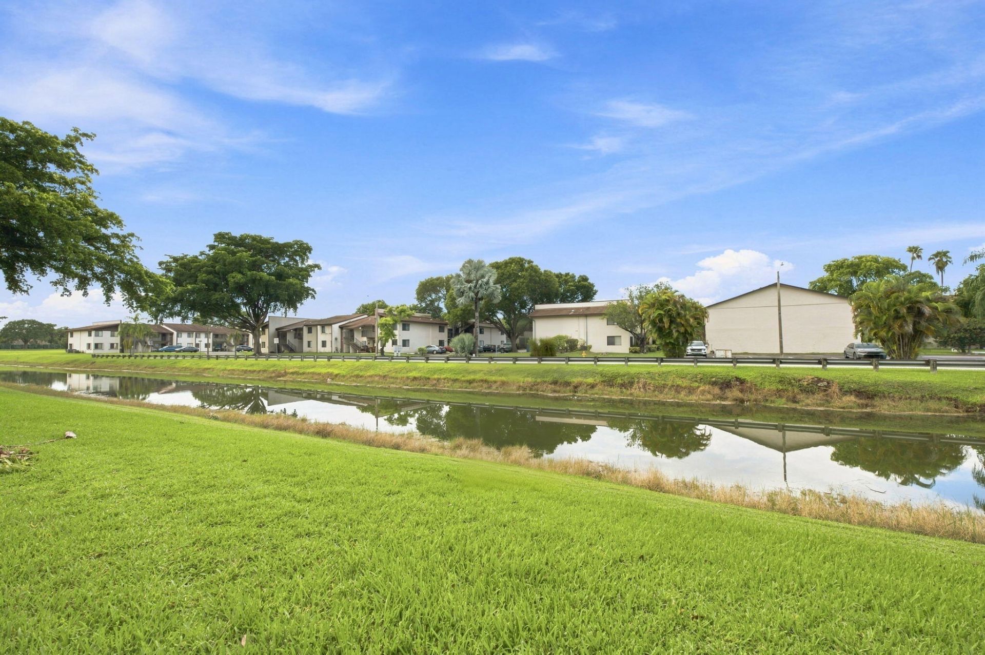 251 W Hemingway Circle, Unit 251, Margate, FL 33063 Photo