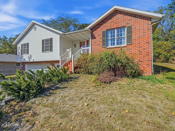 705 SHAWN DRIVE, Jefferson City, MO 65109